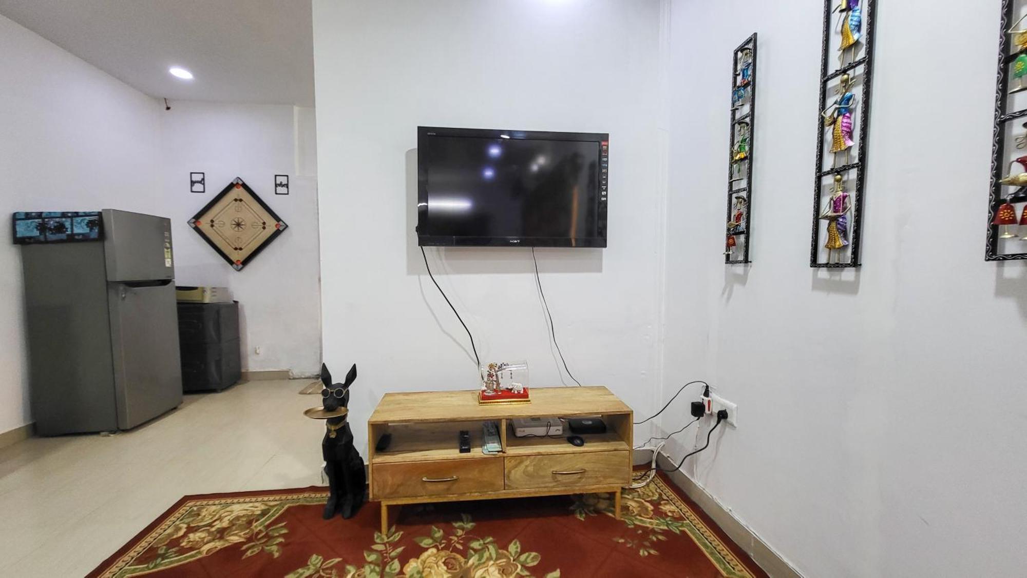 Vacationbuddy 2 Bhk Farmstay With Pool At نويدا الكبرى المظهر الخارجي الصورة