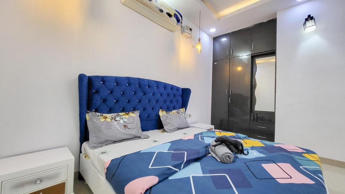 Vacationbuddy 2 Bhk Farmstay With Pool At نويدا الكبرى المظهر الخارجي الصورة