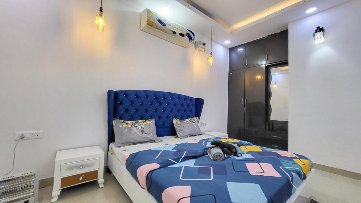 Vacationbuddy 2 Bhk Farmstay With Pool At نويدا الكبرى المظهر الخارجي الصورة